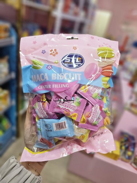 بسكويت ماكرون مشكل